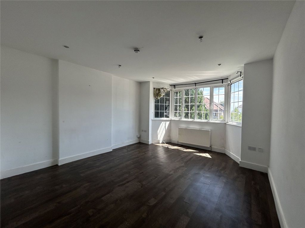 Property photo 2 of 8 Picture No. 03