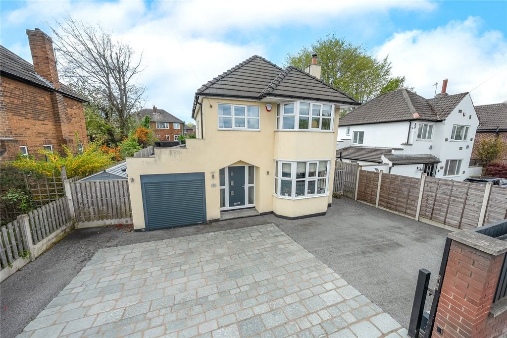 Property photo 2 of 18 Picture No. 10