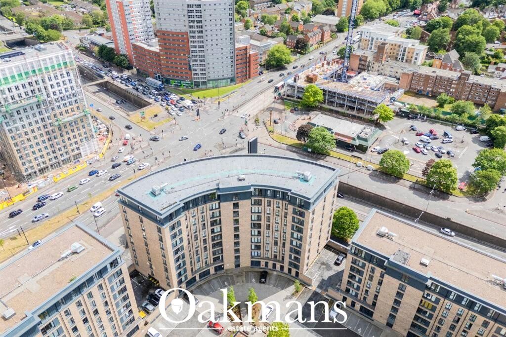 Property photo 2 of 15 Picture No. 14