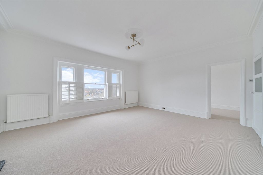 Property photo 2 of 8 Picture No. 29