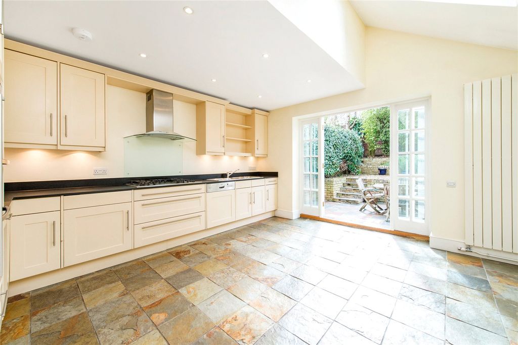 Property photo 1 of 13 Picture No. 06