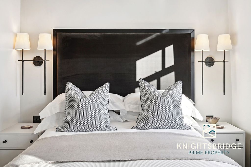 Additional image 14 of 6 bed property to rentChester Square, London SW1W