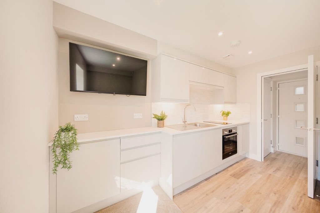 Property photo 1 of 16 Student Houses4.Jpg