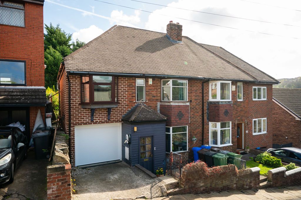 Property photo 1 of 32 Front External