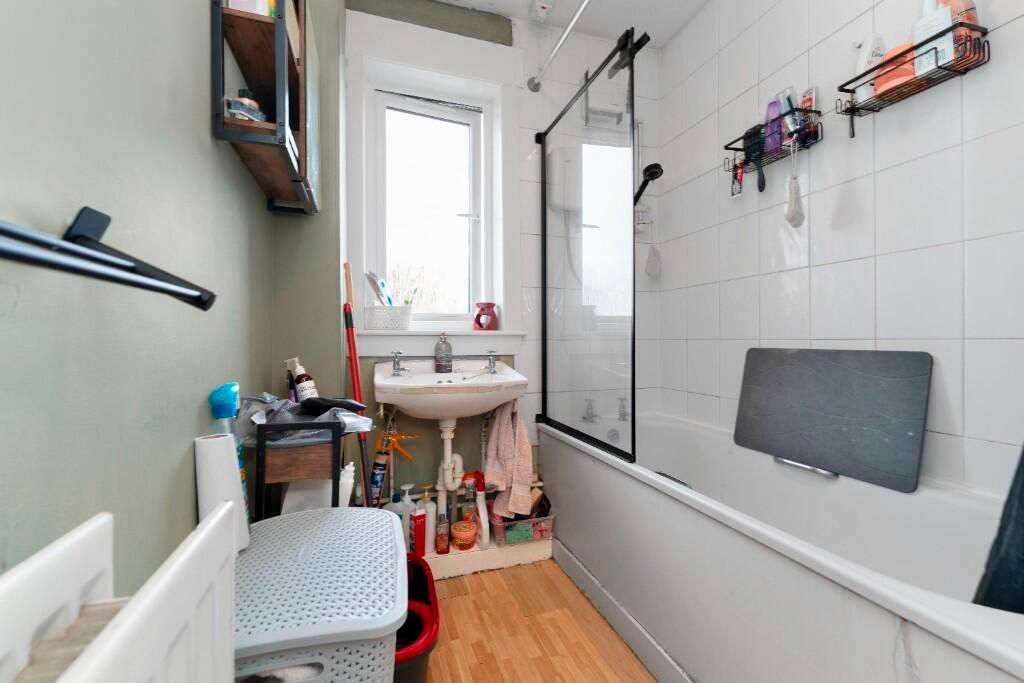 Additional image 12 of 2 bed flat for sale23F St Columba Gardens, Dundee DD3