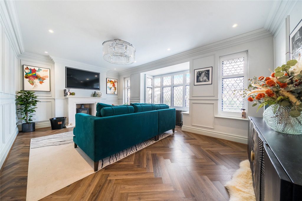 Property photo 2 of 35 Picture No. 20