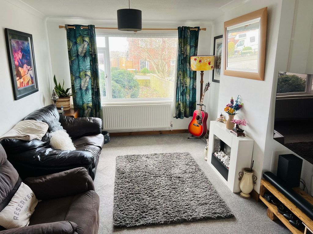 Property photo 3 of 10 Photo 3