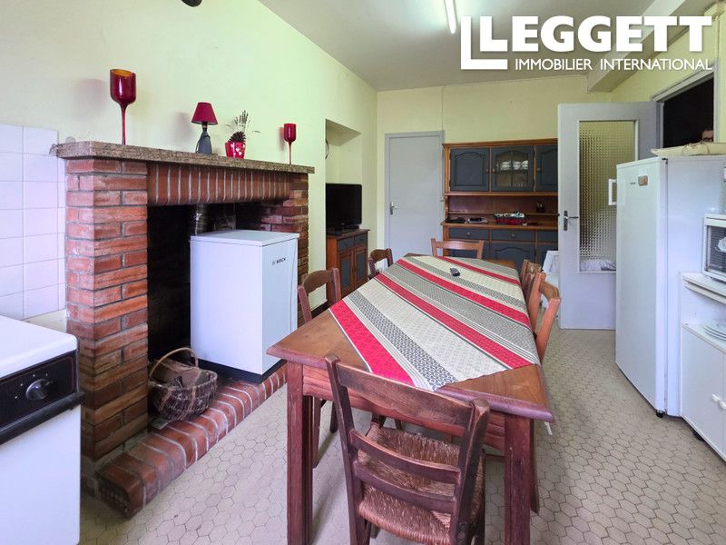 Property photo 3 of 10