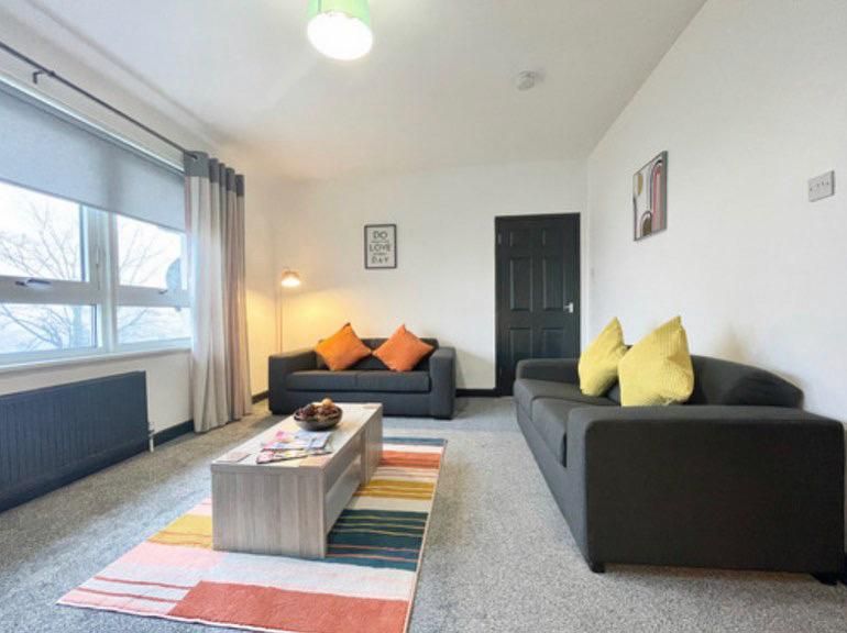 Property photo 2 of 9 3