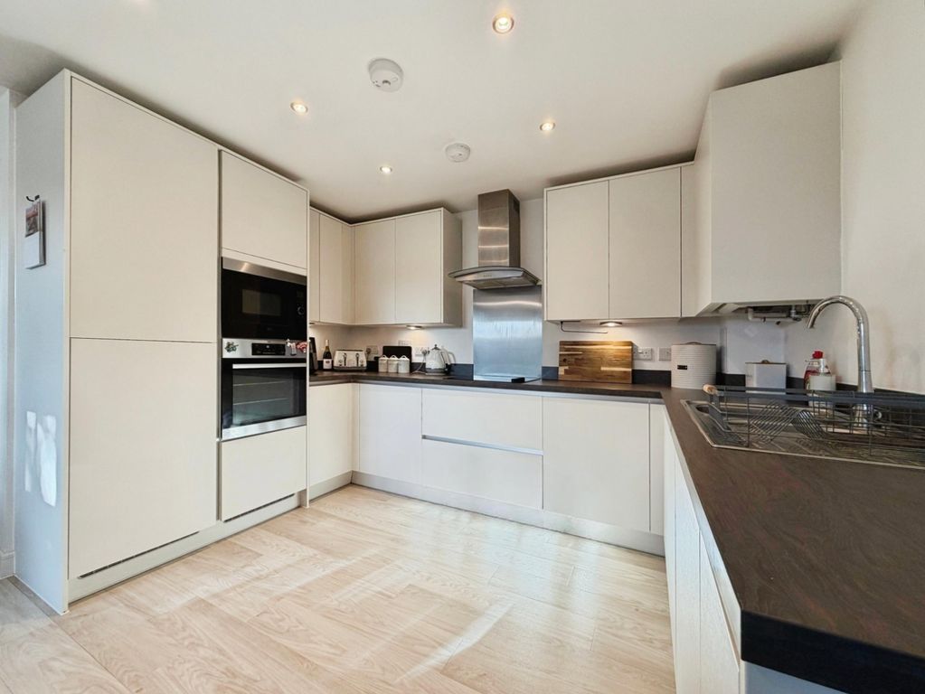 Property photo 3 of 13 Pbox-Img.Jpg