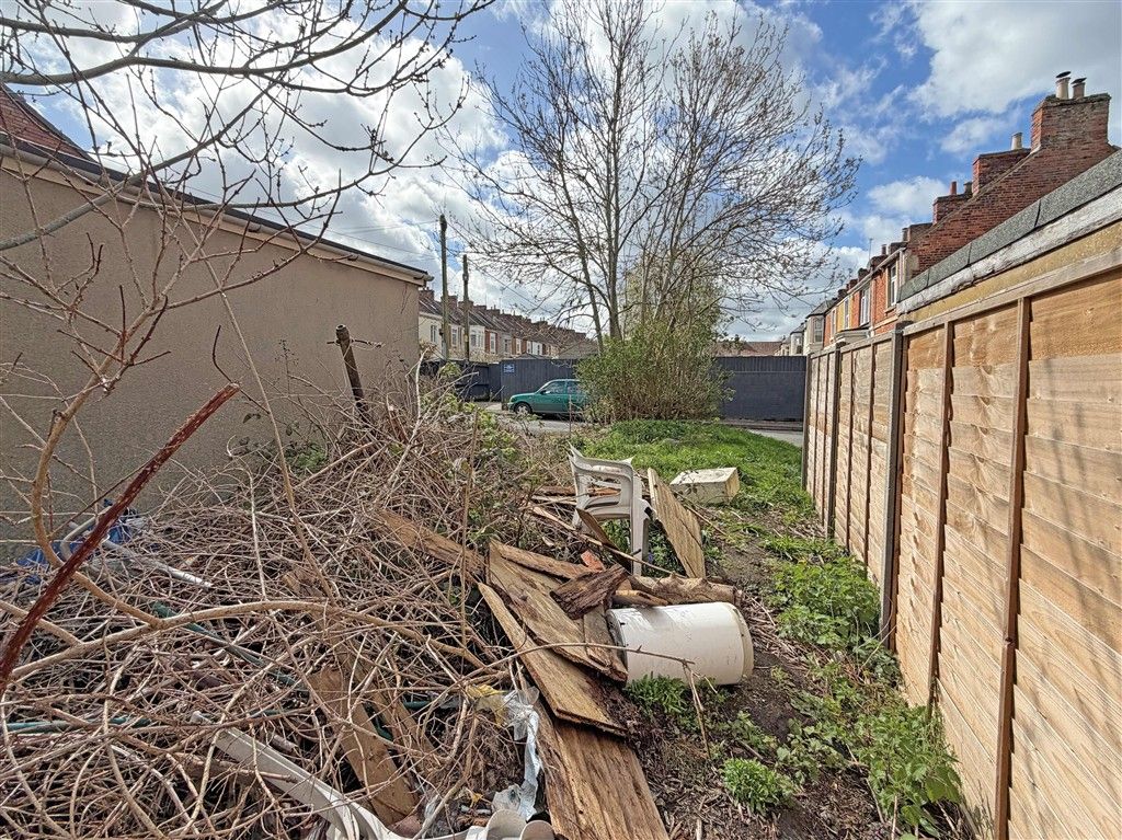 Property photo 3 of 6