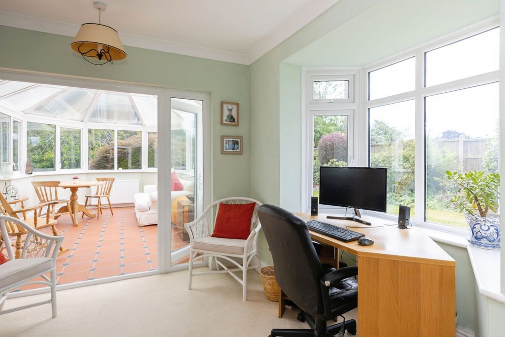 Property photo 2 of 19