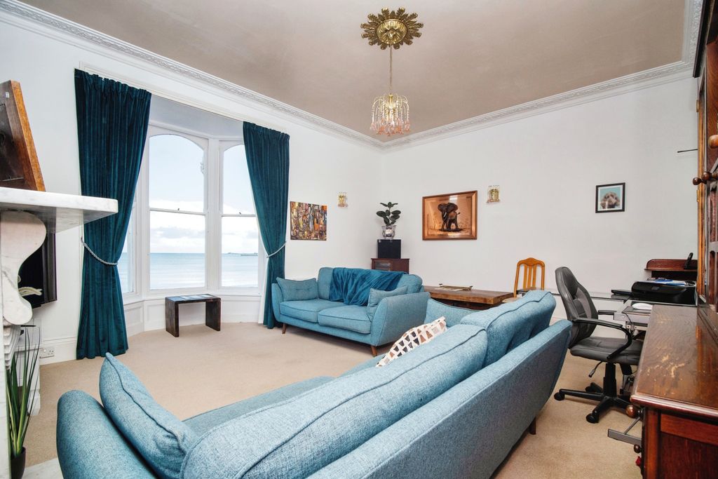 Property photo 3 of 20 Photography