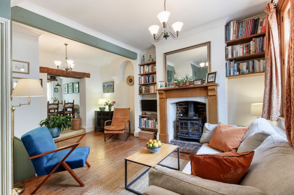 Property photo 3 of 22 Sitting Room