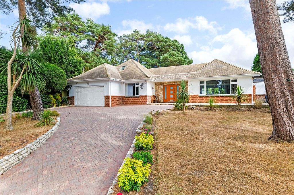 Property photo 1 of 20 External
