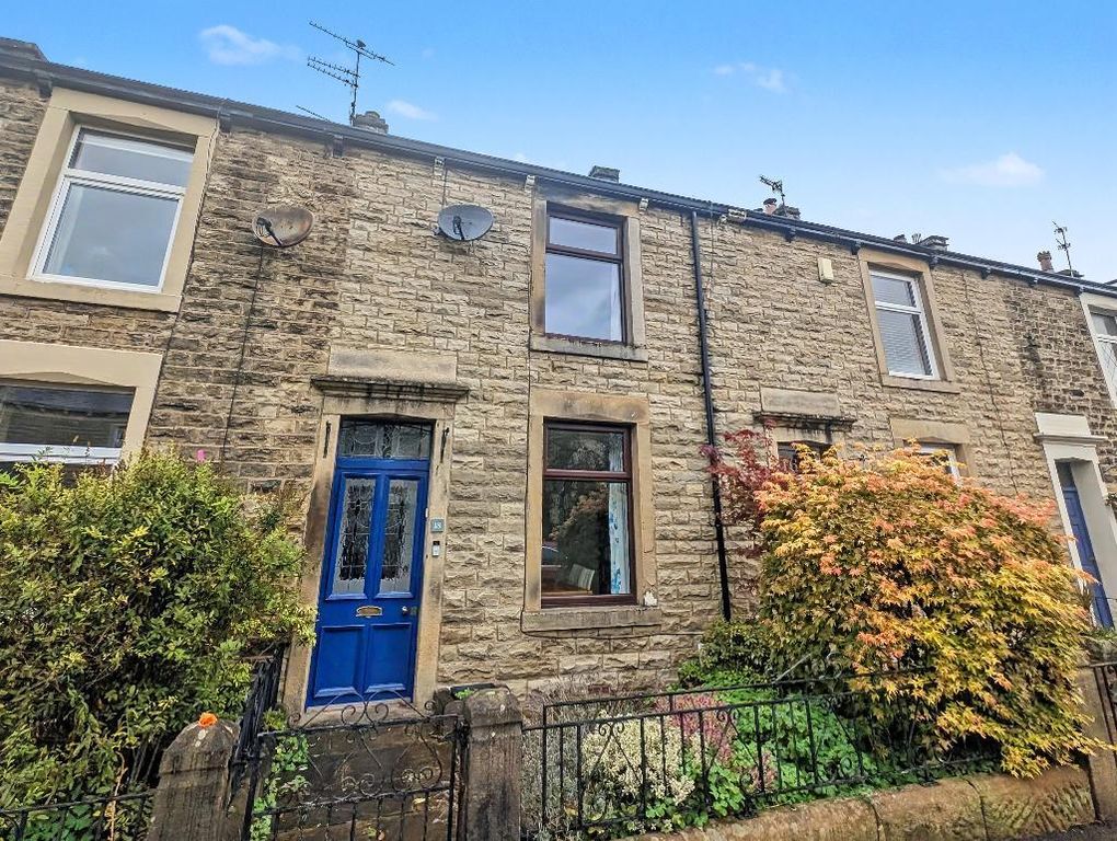 Property photo 1 of 16