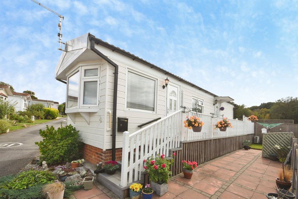 Property photo 1 of 22