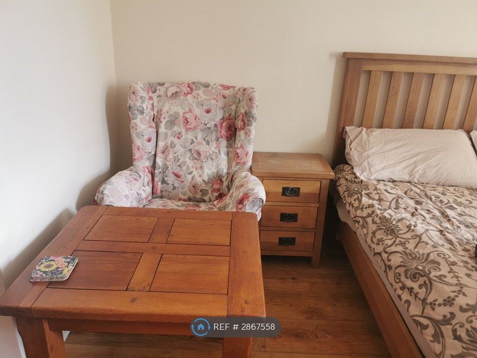 Property photo 3 of 6