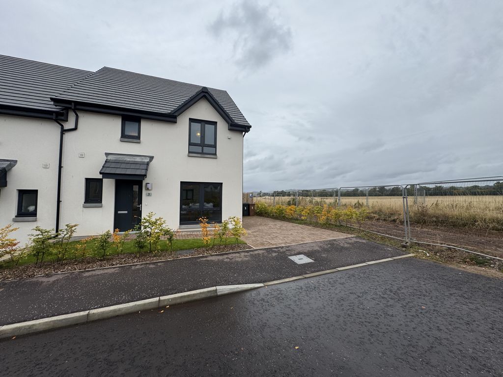 Property photo 1 of 48