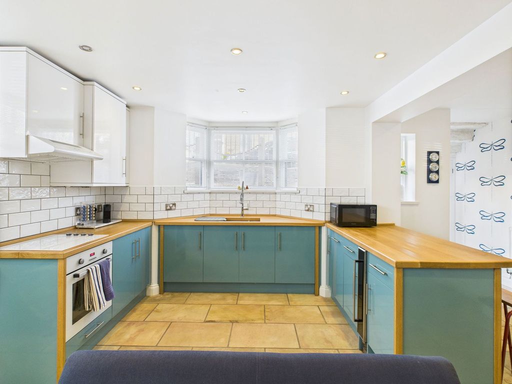 Property photo 3 of 18