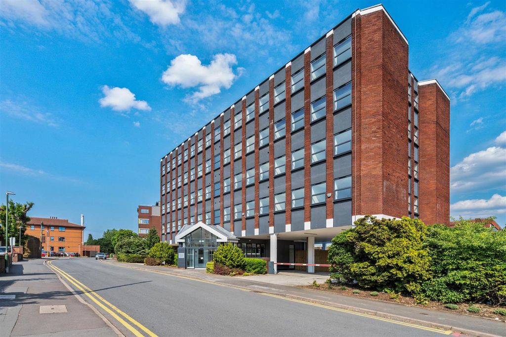 Property photo 3 of 16 Warwick House - Building-6_Lo.Jpg