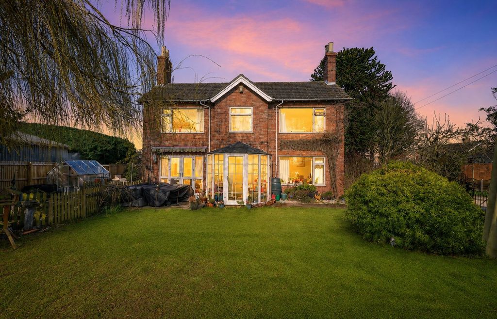 Property photo 1 of 41