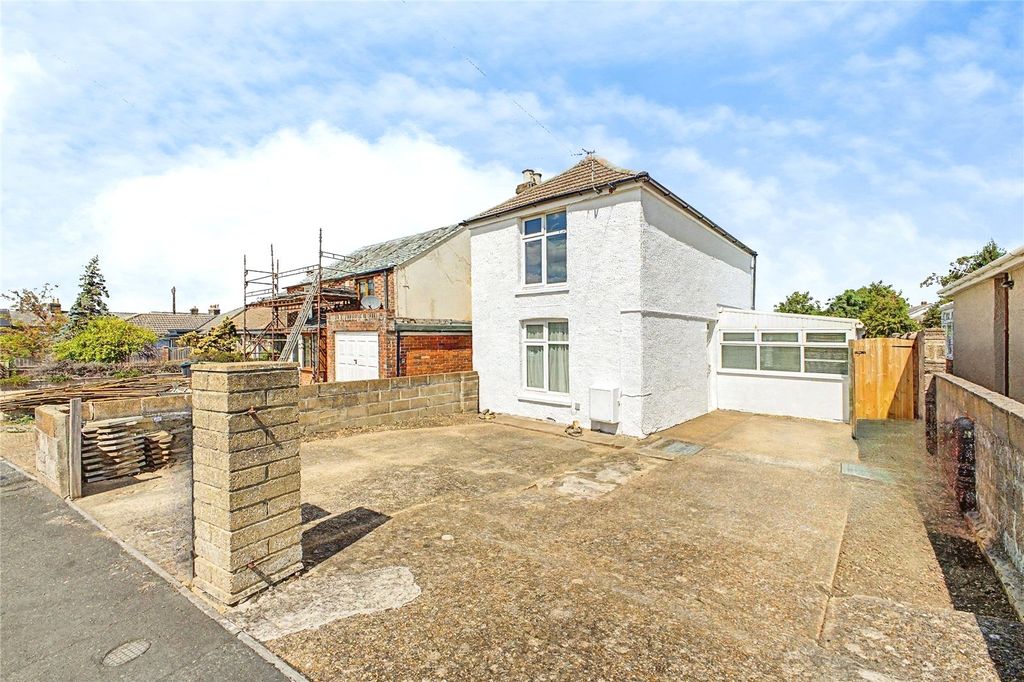 Property photo 1 of 19 Front
