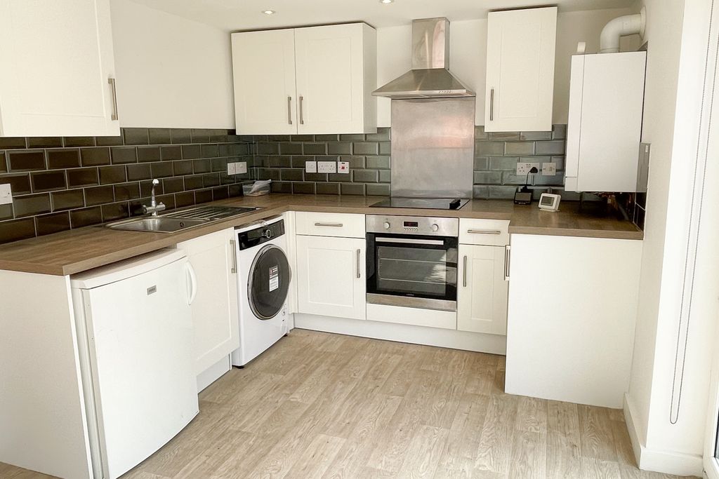 Property photo 2 of 7 2