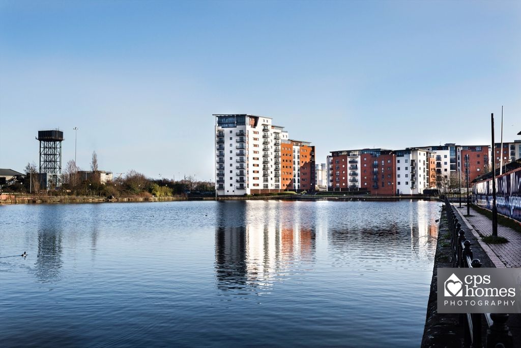 Property photo 1 of 6 Waterquarter