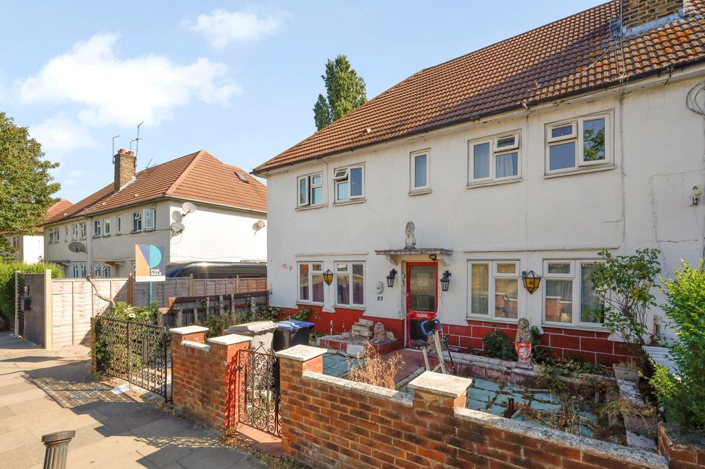 Property photo 1 of 8