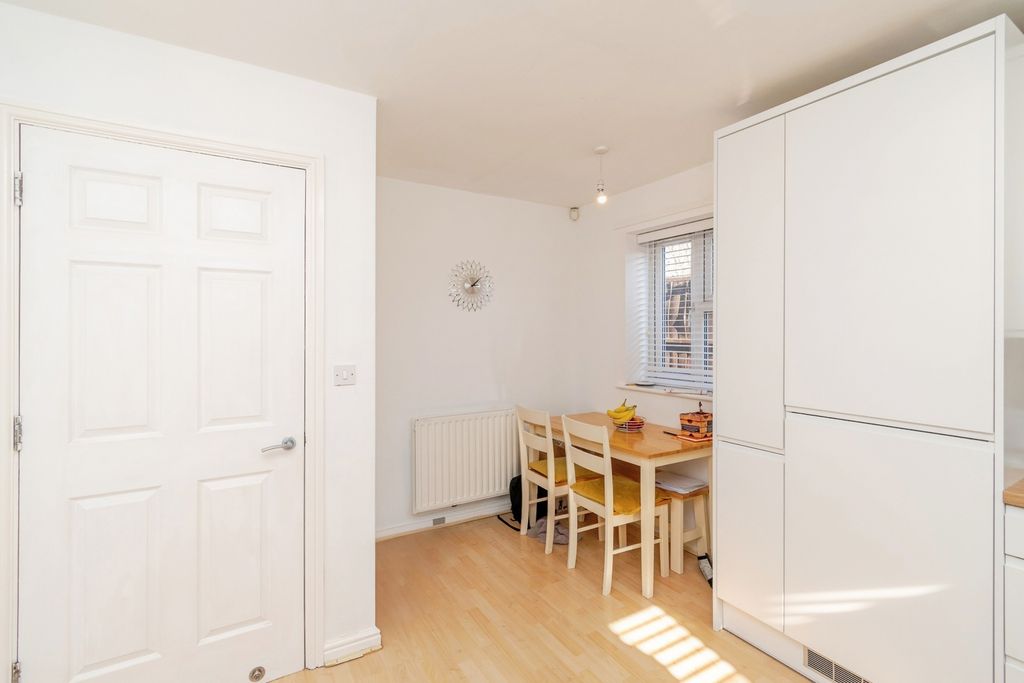 Property photo 3 of 17 Photo