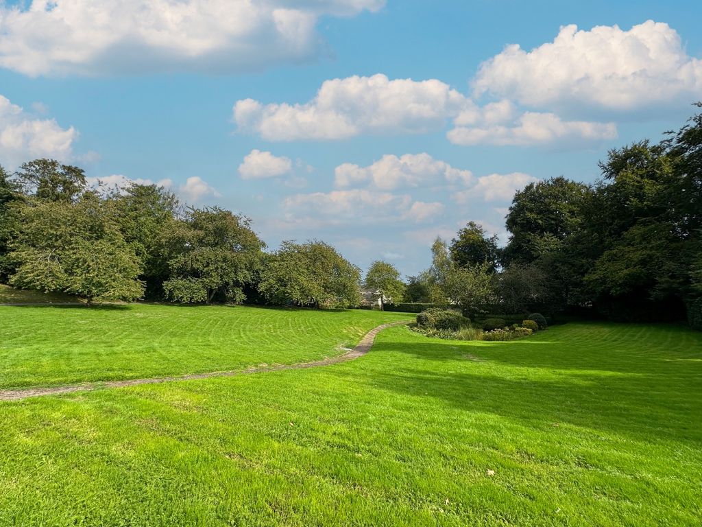 Property photo 2 of 9 4461215