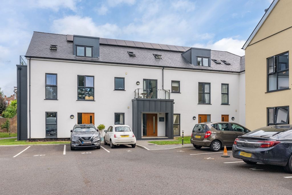 Property photo 1 of 10 Dsc04880