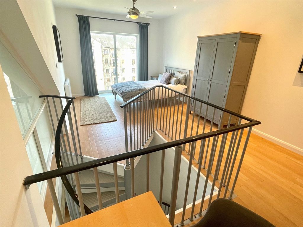 Property photo 3 of 23 Bedroom