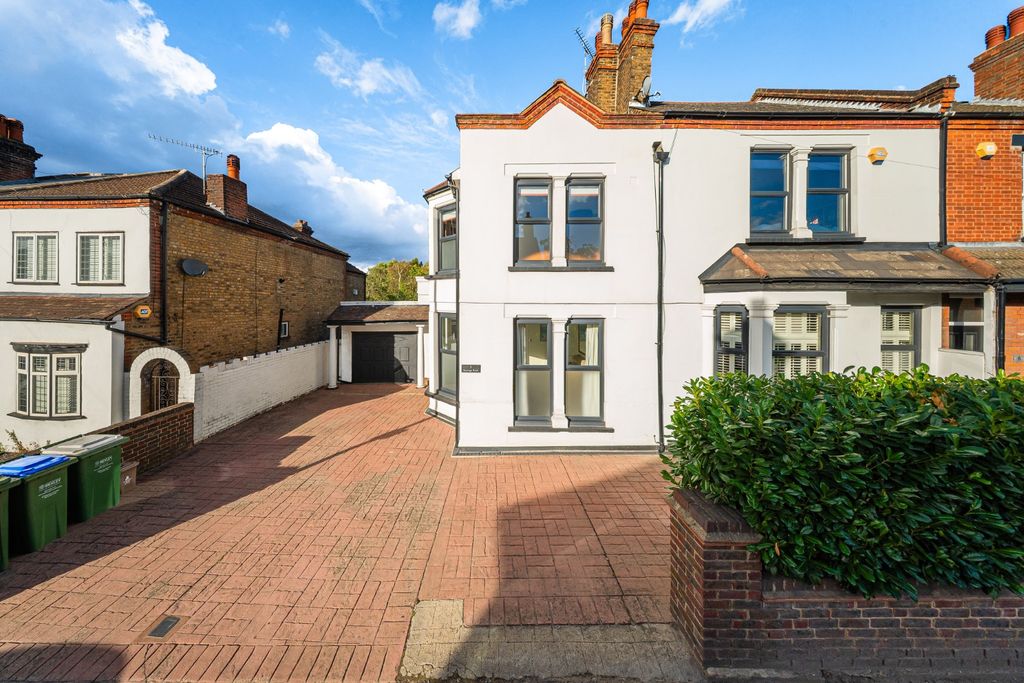 Property photo 1 of 21 4818490