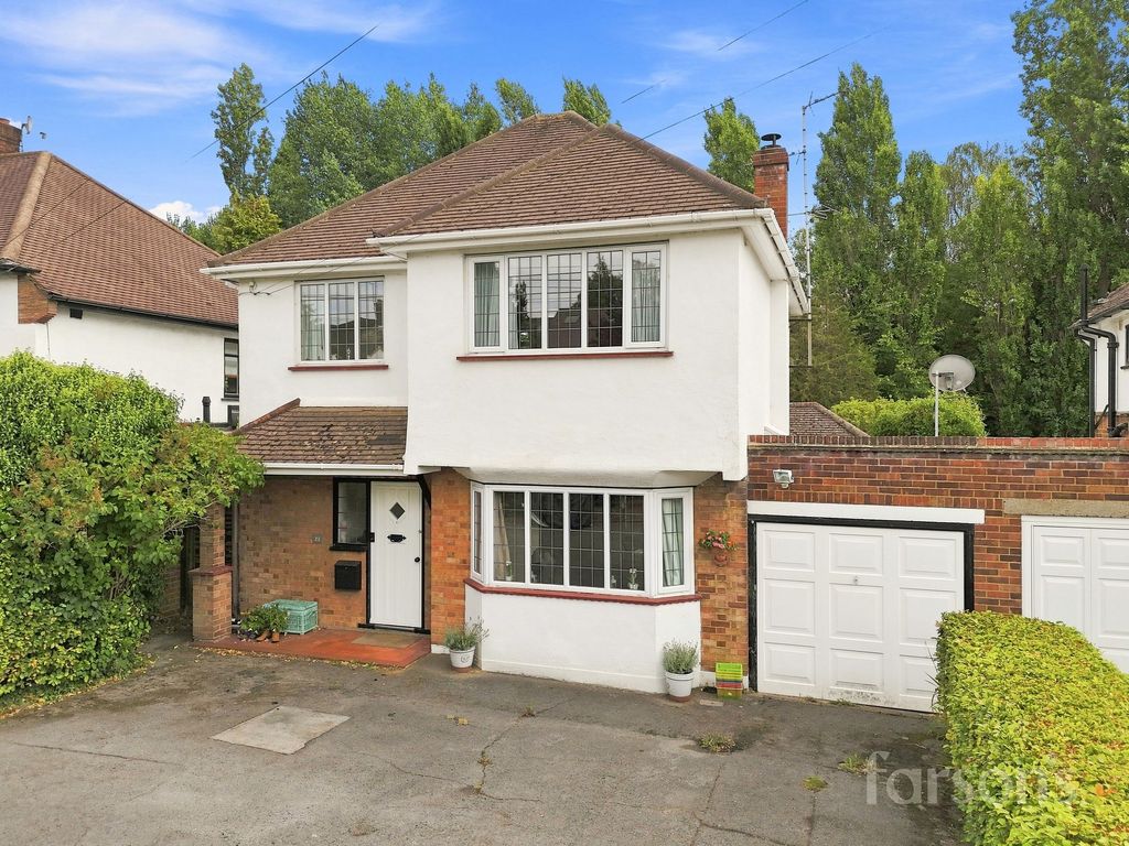 Property photo 1 of 28