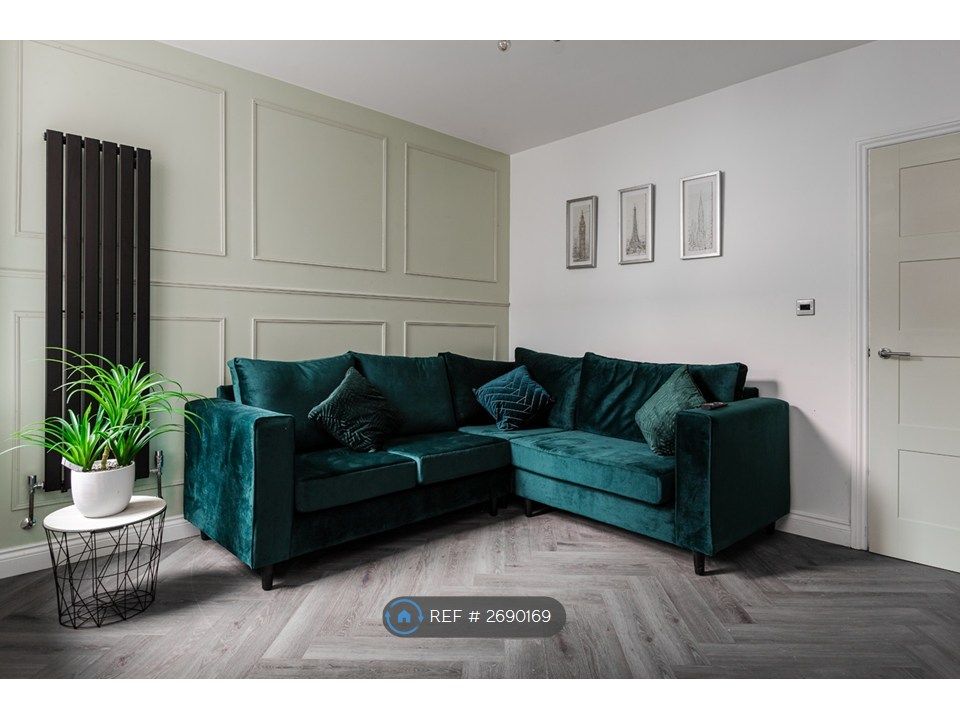 Property photo 2 of 9