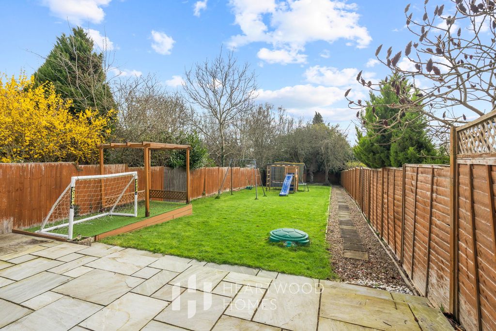 Property photo 2 of 23