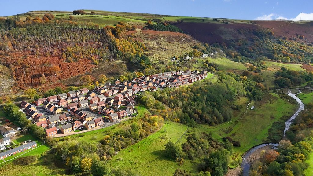 Property photo 2 of 24 Photo 2