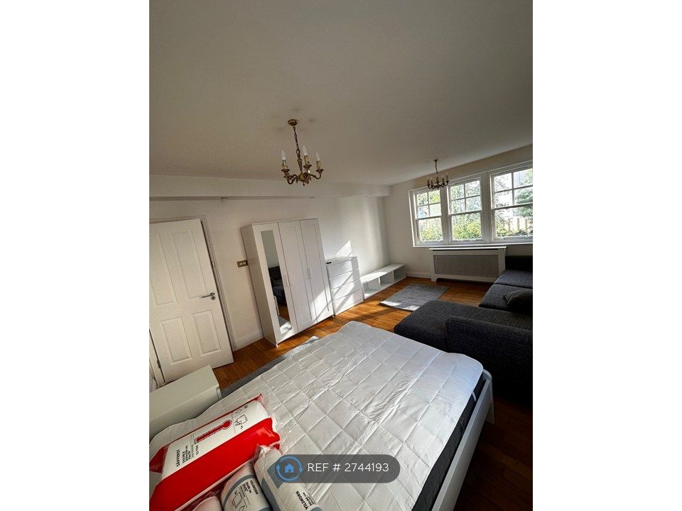 Property photo 3 of 6