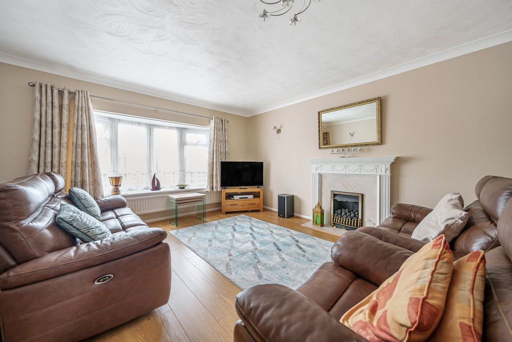 Property photo 2 of 15