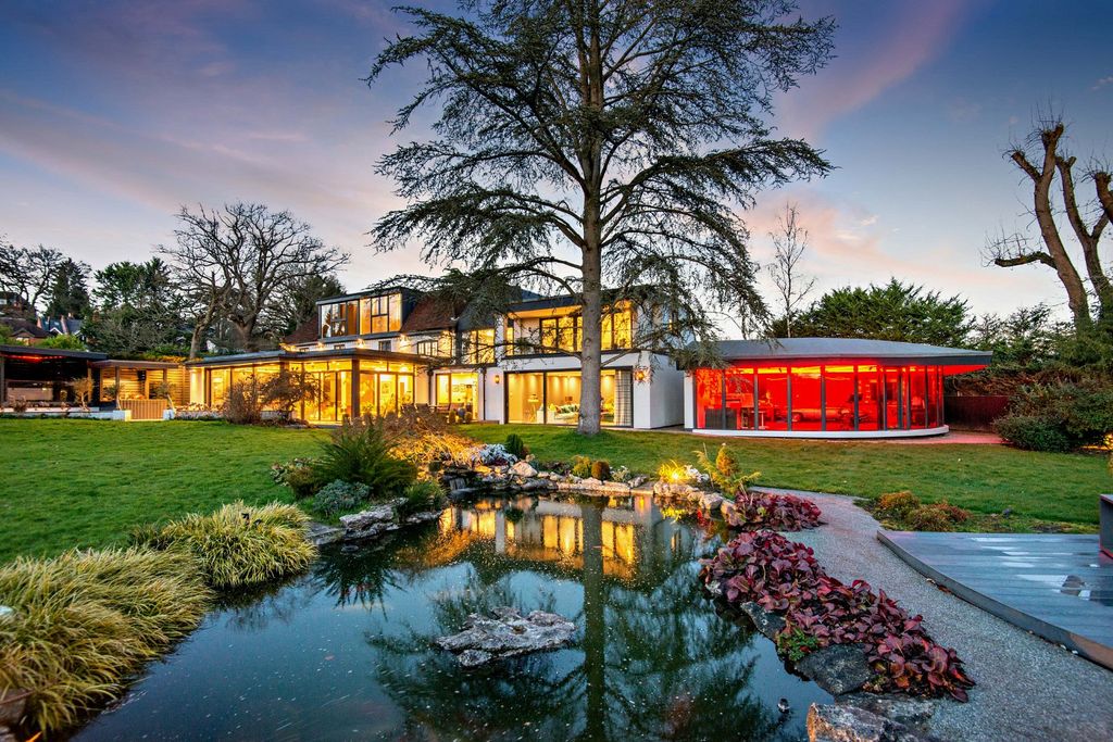 Property photo 1 of 23 Twilight