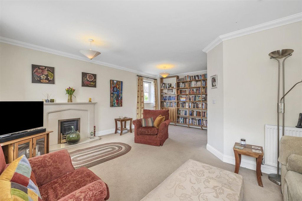Property photo 3 of 21 Dcp_2108.Jpg