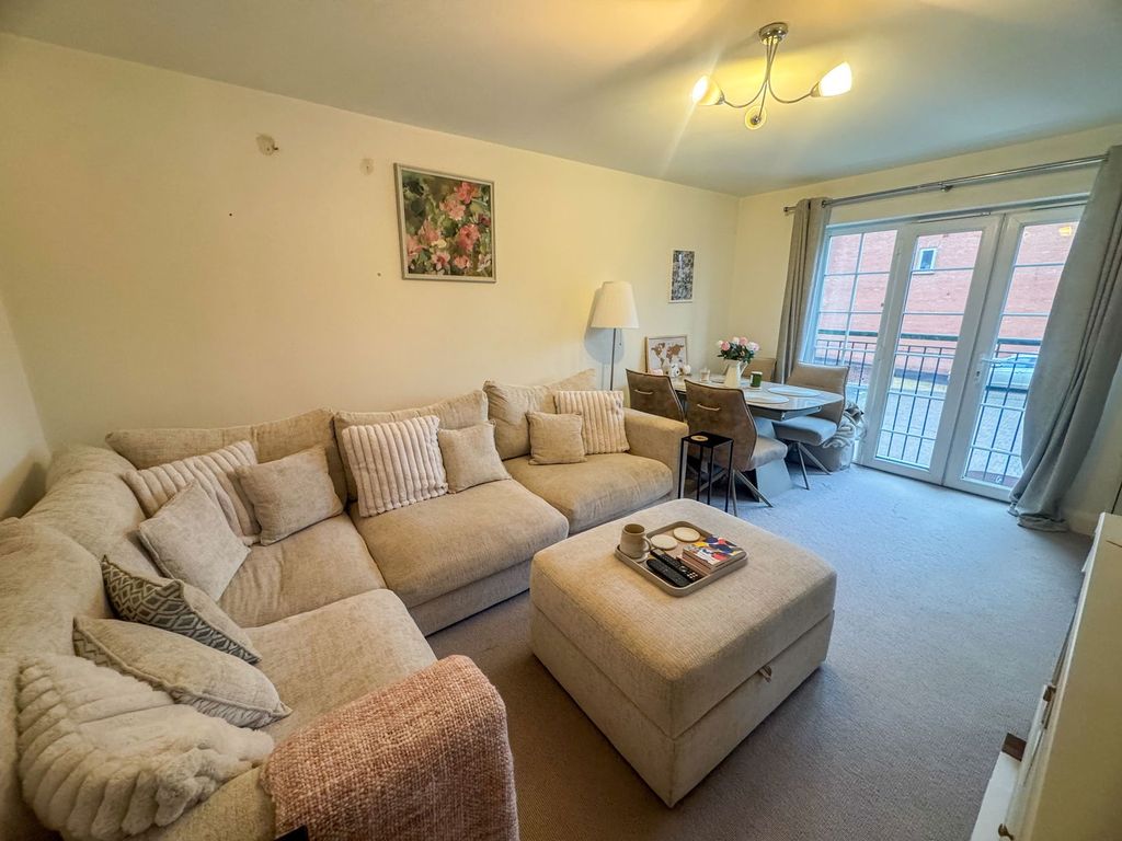 Property photo 2 of 9