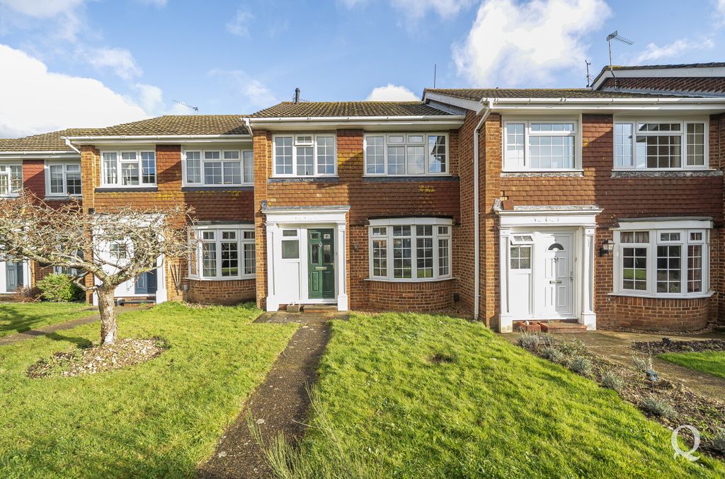 Property photo 2 of 20 7076B919-20Dd-4Df...