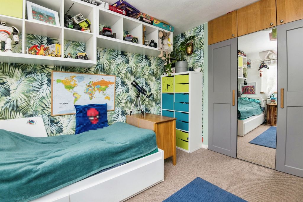 Property photo 3 of 10