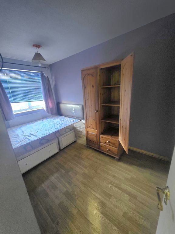 Property photo 1 of 10 Double Room To Let In A Shared House