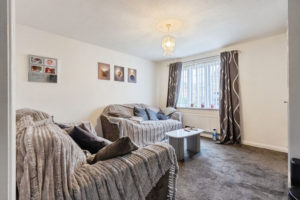 Property photo 2 of 15 Pbox-Img.Jpg