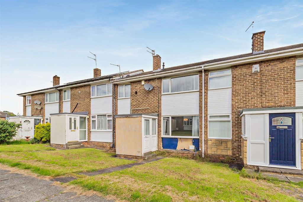 Property photo 1 of 11 8695686-Exterior03-800.Jpg