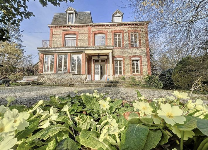 Property photo 1 of 19